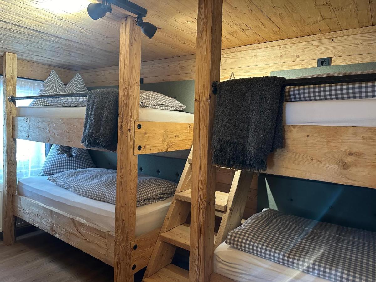 Peer Alm Hotel Navis Kültér fotó
