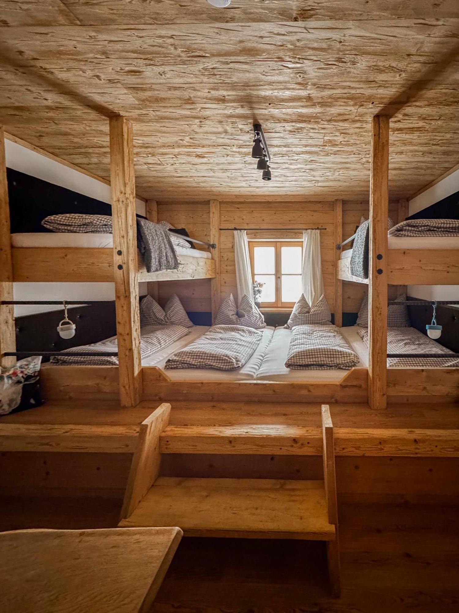 Peer Alm Hotel Navis Kültér fotó