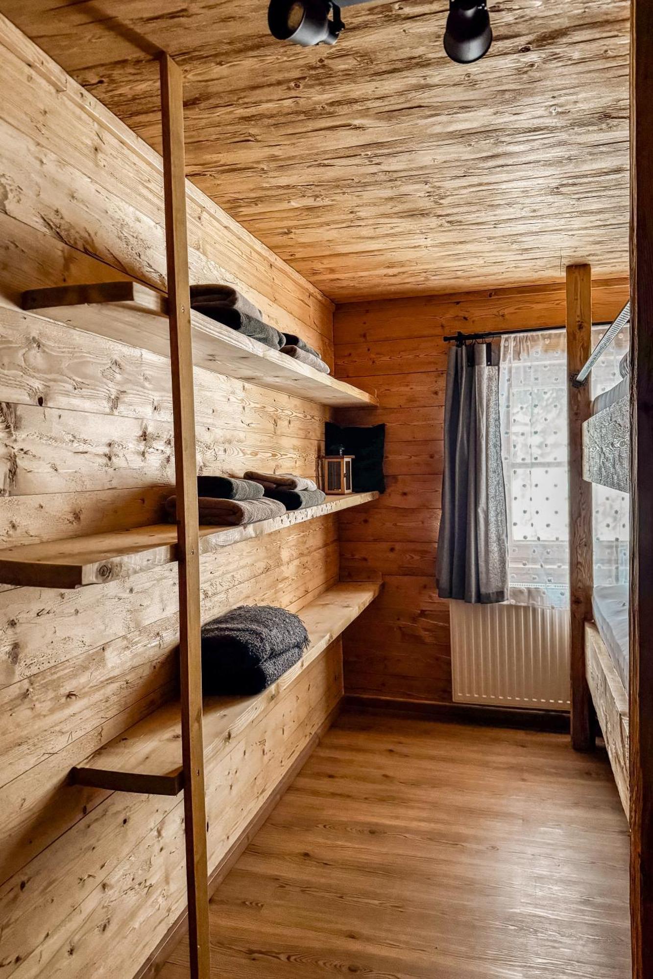 Peer Alm Hotel Navis Kültér fotó