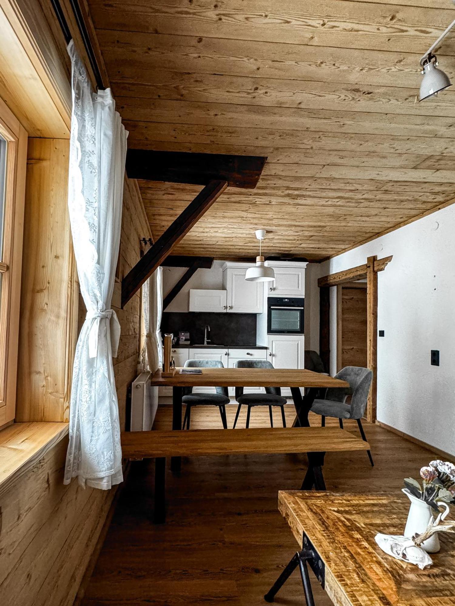 Peer Alm Hotel Navis Kültér fotó