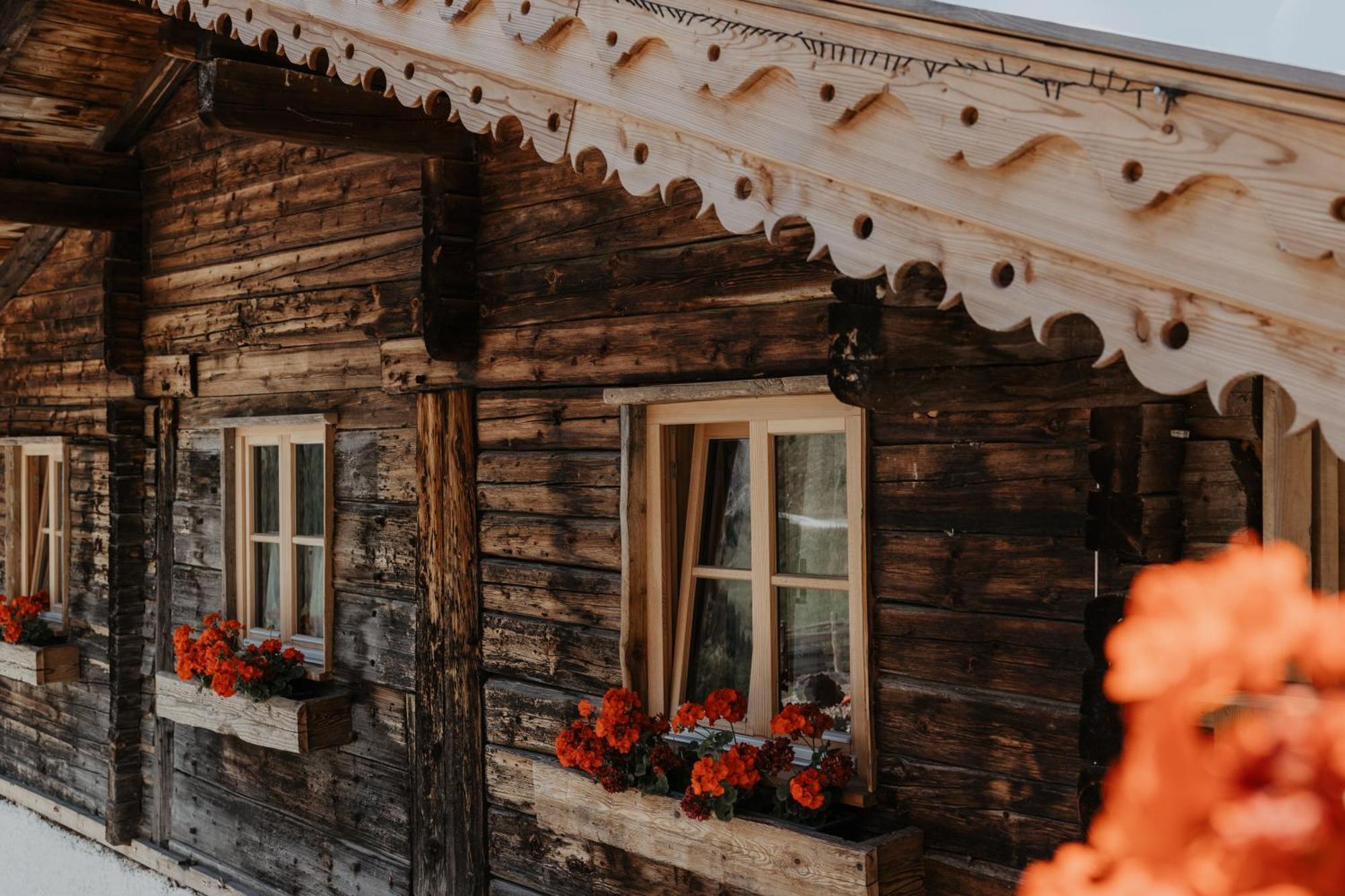 Peer Alm Hotel Navis Kültér fotó